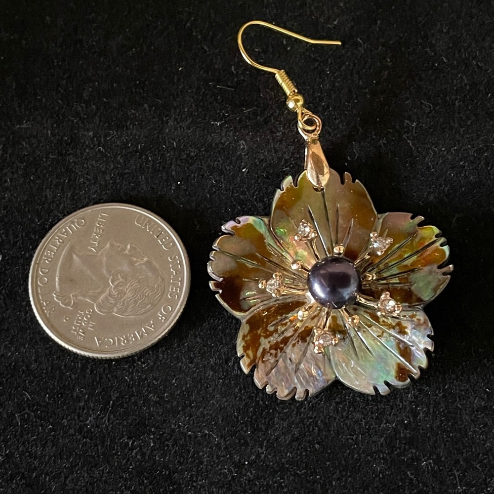 Abalone Shell Flower Earrings - Picture 6 of 6